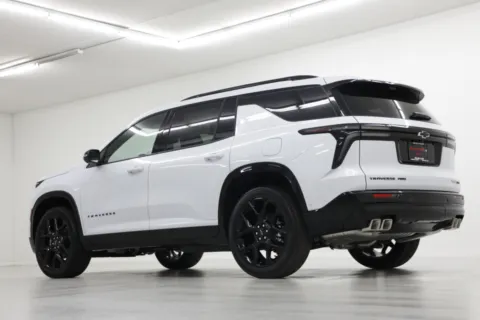 More photos of 2026 Chevrolet Traverse AWD RS at Jim Falk Motors, MO