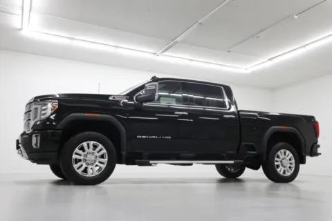 Photos of 2020 GMC Sierra 2500HD Denali for sale in Clinton, MO at Jim Falk Motors