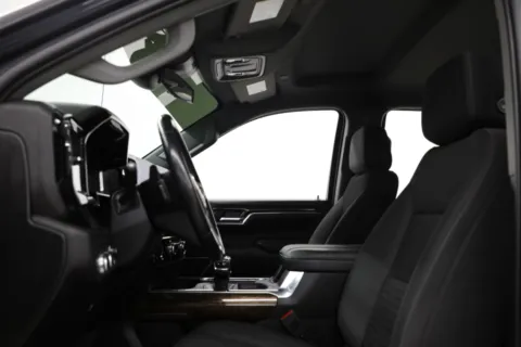 More photos of 2023 GMC Sierra 1500 Elevation at Jim Falk Motors, MO