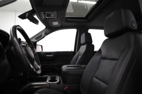 More photos of 2021 Chevrolet Silverado 1500 LT Trail Boss at Jim Falk Motors, MO