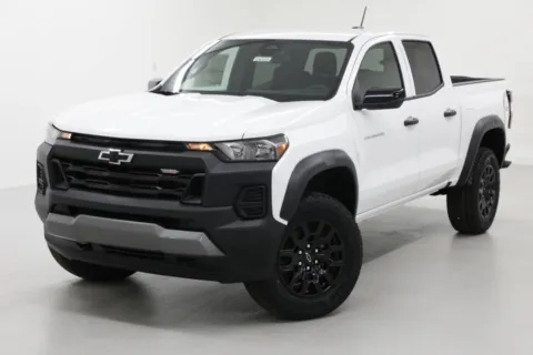 More photos of 2026 Chevrolet Colorado 4WD Trail Boss at Jim Falk Motors, MO