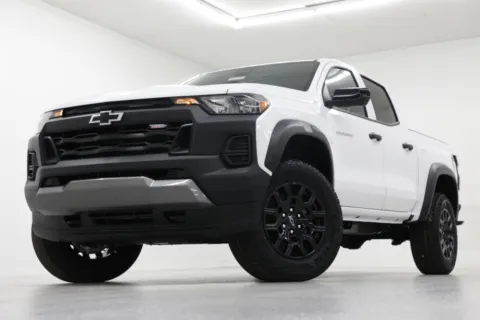 White 2026 Chevrolet Colorado 4WD Trail Boss for sale in Clinton, MO