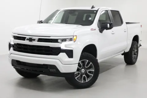 White 2022 Chevrolet Silverado 1500 RST for sale in Clinton, MO