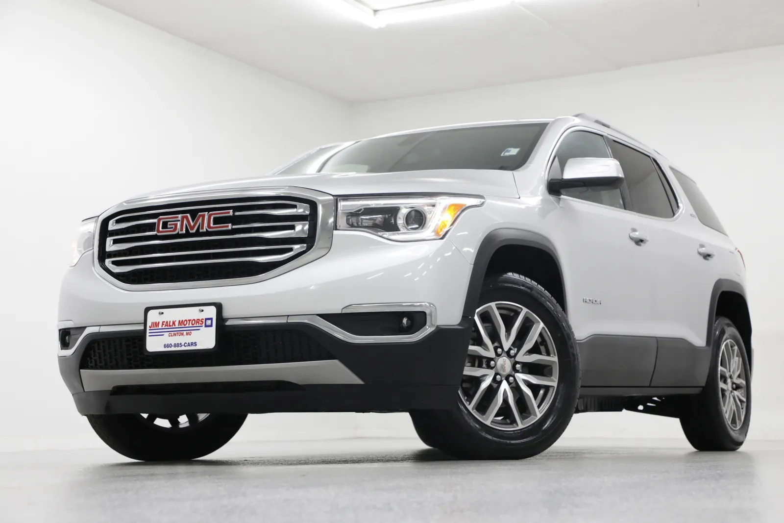 Silver 2019 GMC Acadia SLE for sale in Clinton, MO