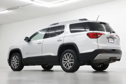More photos of 2019 GMC Acadia SLE at Jim Falk Motors, MO