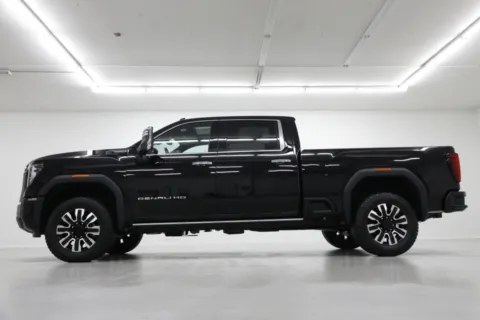 Another view of 2026 GMC Sierra 2500HD Denali Ultimate for sale in Clinton, MO at Jim Falk Motors