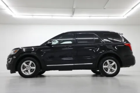 Another view of 2017 Ford Explorer XLT for sale in Clinton, MO at Jim Falk Motors