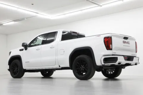 More photos of 2026 GMC Sierra 1500 Elevation at Jim Falk Motors, MO