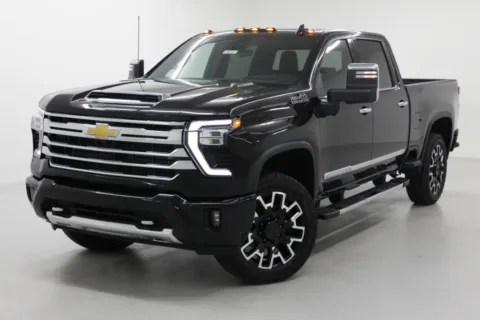 More photos of 2026 Chevrolet Silverado 2500HD High Country at Jim Falk Motors, MO