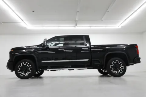 Another view of 2026 Chevrolet Silverado 2500HD High Country for sale in Clinton, MO at Jim Falk Motors