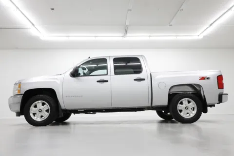 Another view of 2013 Chevrolet Silverado 1500 LT for sale in Clinton, MO at Jim Falk Motors