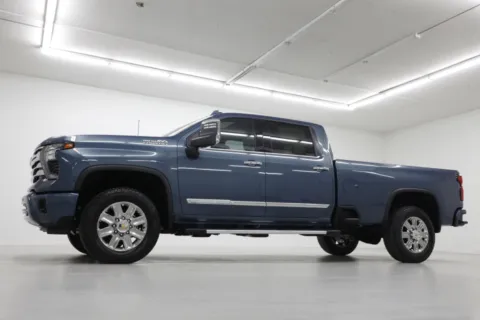 Photos of 2026 Chevrolet Silverado 3500HD High Country for sale in Clinton, MO at Jim Falk Motors