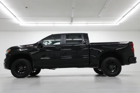 Another view of 2026 Chevrolet Silverado 1500 Custom Trail Boss for sale in Clinton, MO at Jim Falk Motors