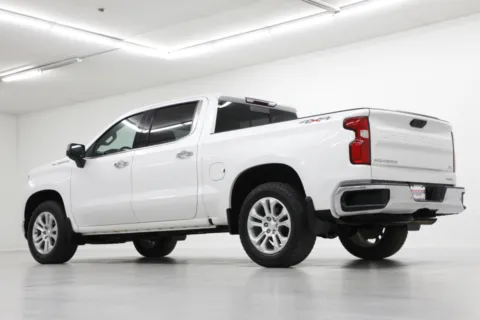 More photos of 2020 Chevrolet Silverado 1500 LTZ at Jim Falk Motors, MO