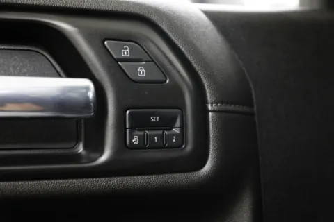 More photos of 2022 Chevrolet Silverado 3500HD LTZ at Jim Falk Motors, MO