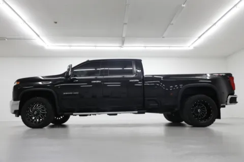 Another view of 2022 Chevrolet Silverado 3500HD LTZ for sale in Clinton, MO at Jim Falk Motors