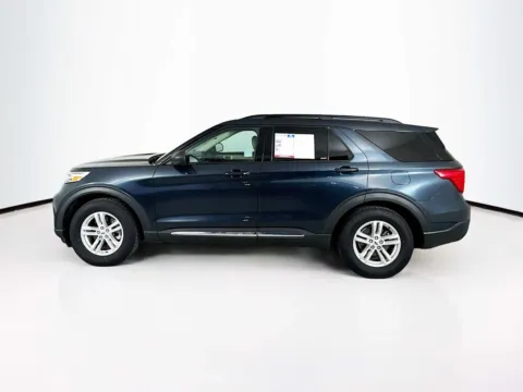 More photos of 2022 Ford Explorer XLT at Unicars Honda, CA
