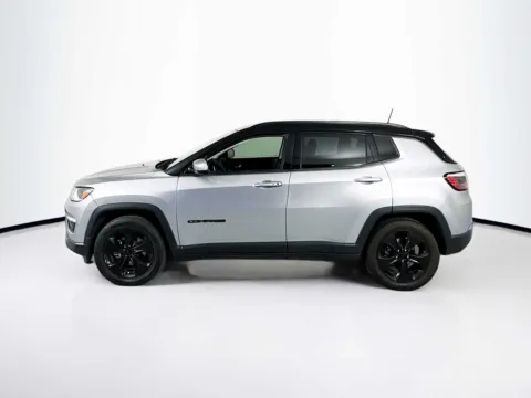 More photos of 2019 Jeep Compass Altitude at Unicars Honda, CA