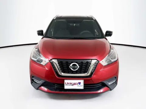 Red 2018 Nissan Kicks SR for sale in Indio, CA