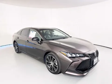Brown 2019 Toyota Avalon XSE for sale in Indio, CA