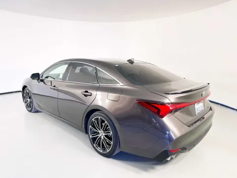 More photos of 2019 Toyota Avalon XSE at Unicars Honda, CA