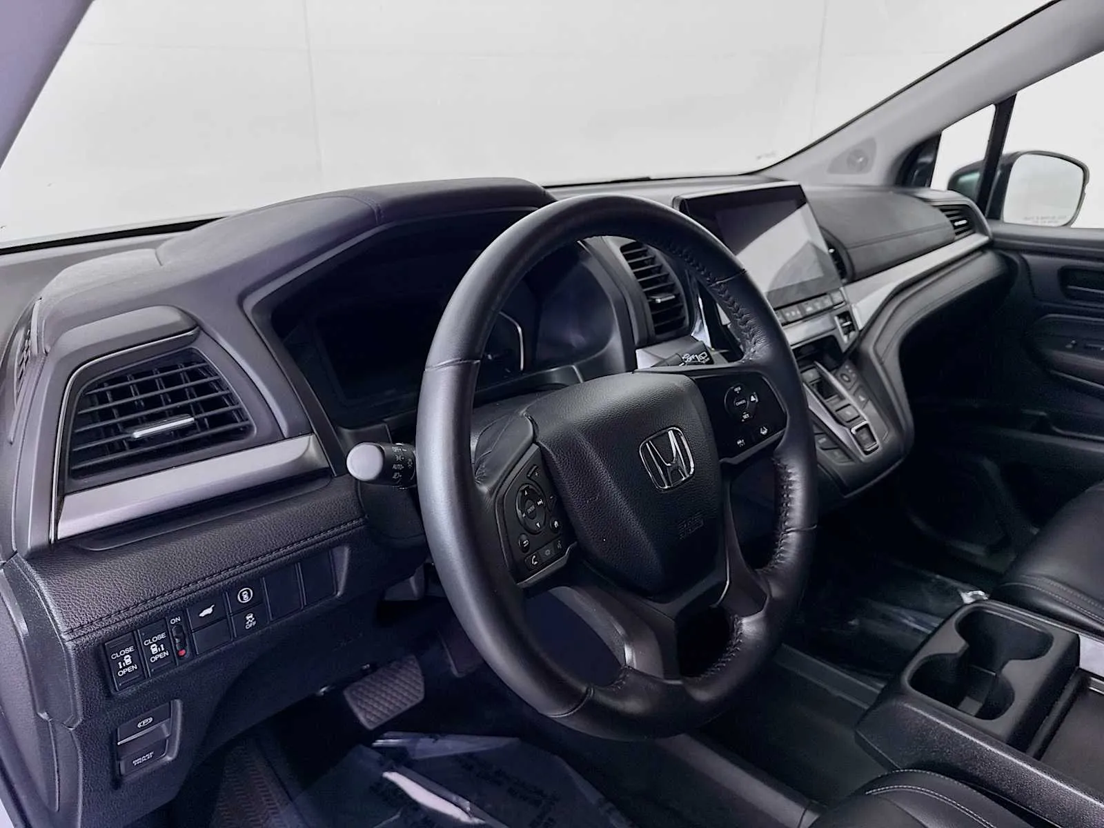 Honda Odyssey photo 9