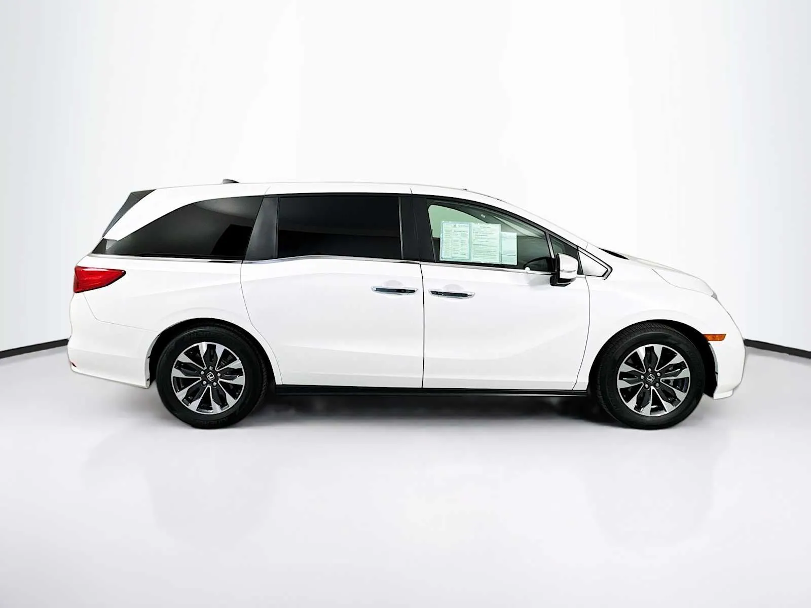 Honda Odyssey photo 8