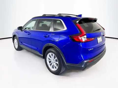 More photos of 2024 Honda CR-V EX at Unicars Honda, CA
