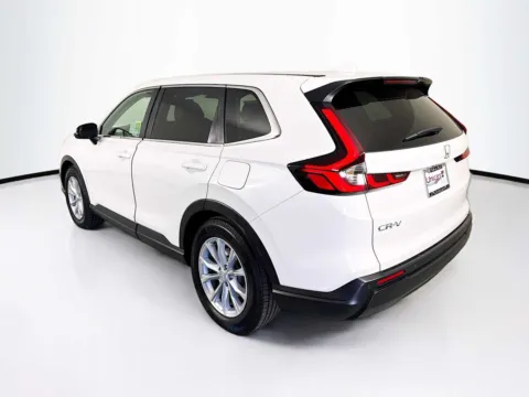 More photos of 2024 Honda CR-V EX-L at Unicars Honda, CA