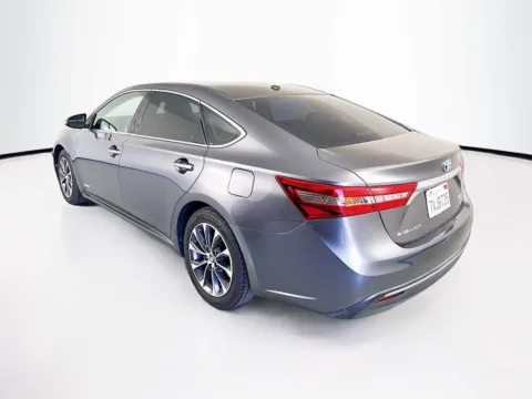 More photos of 2016 Toyota Avalon Hybrid XLE Plus at Unicars Honda, CA