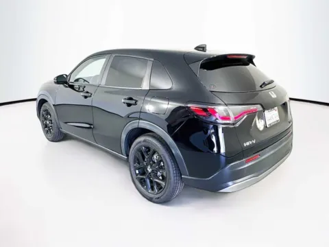 More photos of 2024 Honda HR-V Sport at Unicars Honda, CA