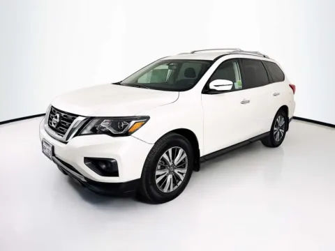Another view of 2019 Nissan Pathfinder SV for sale in Indio, CA at Unicars Honda