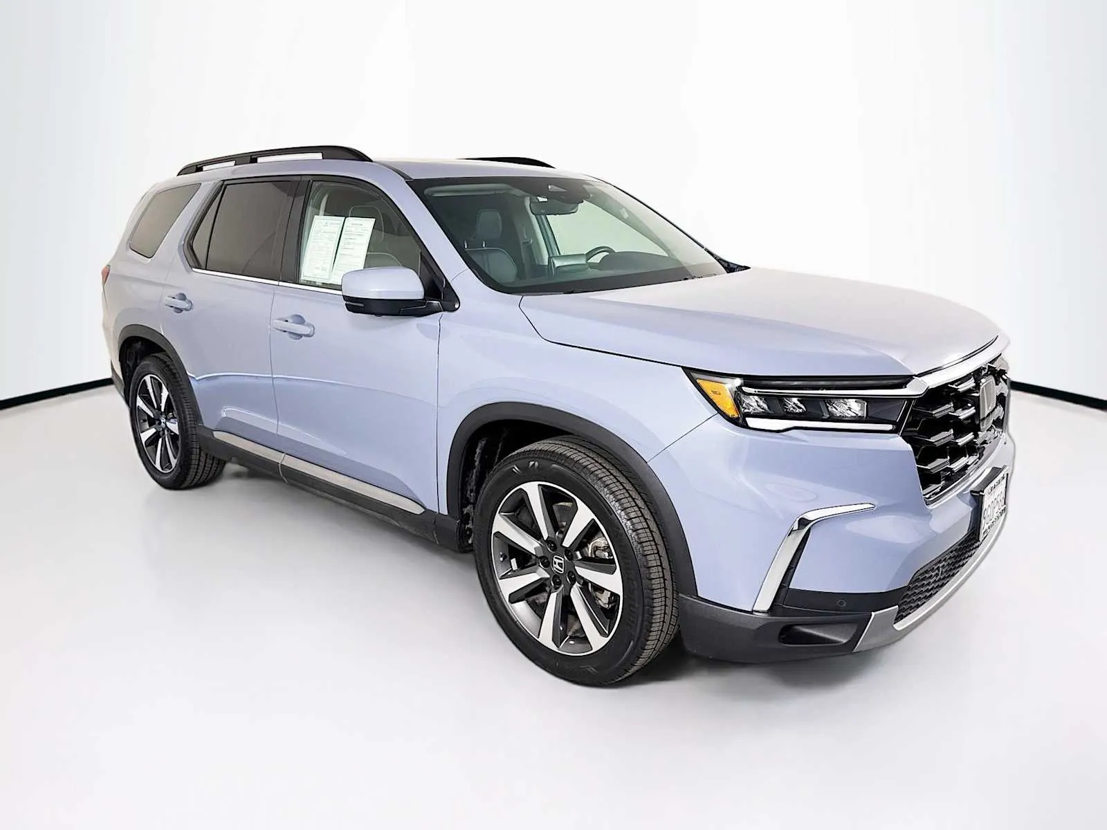 Gray 2023 Honda Pilot Elite for sale in Indio, CA