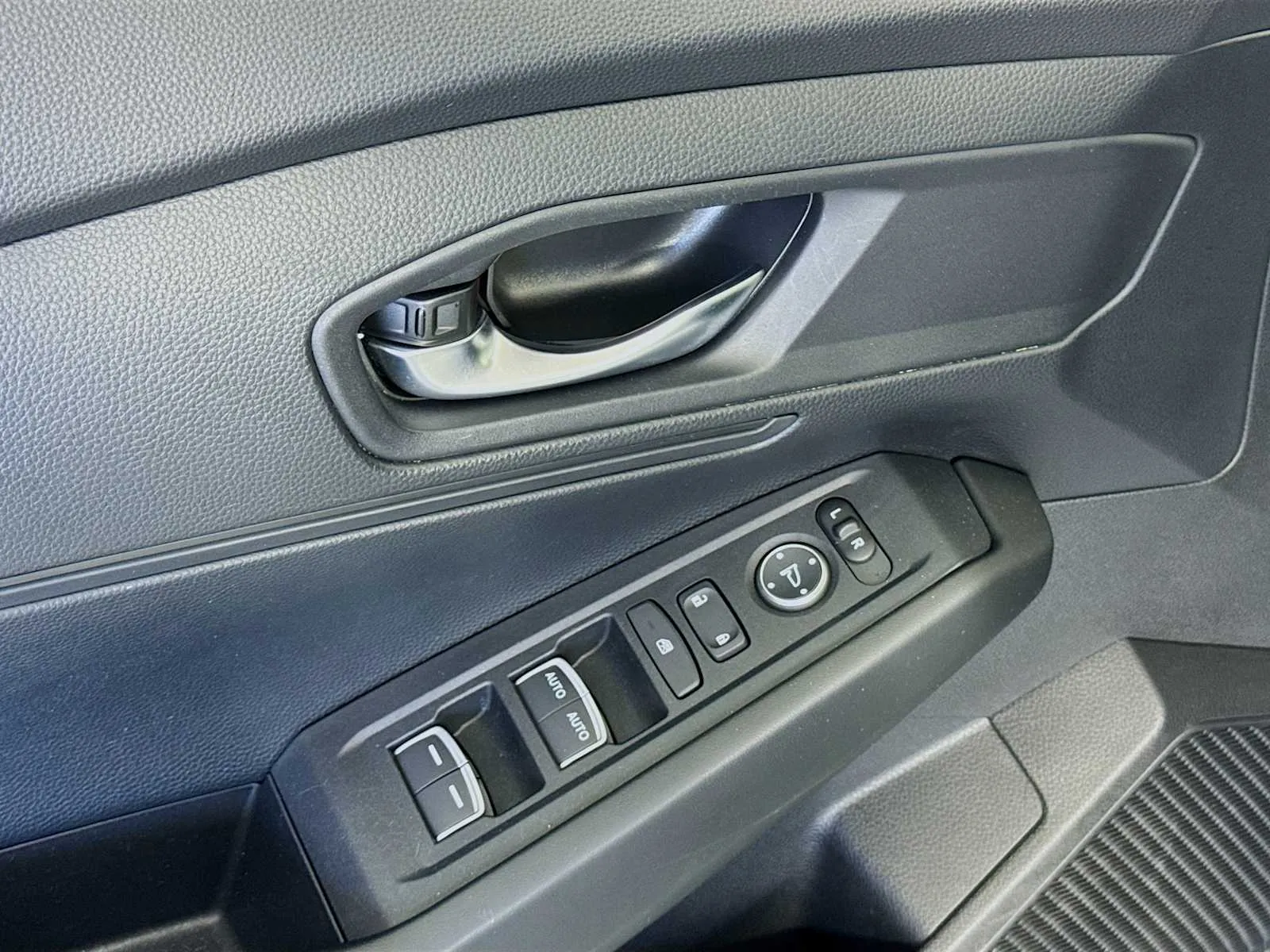 Honda Accord photo 17