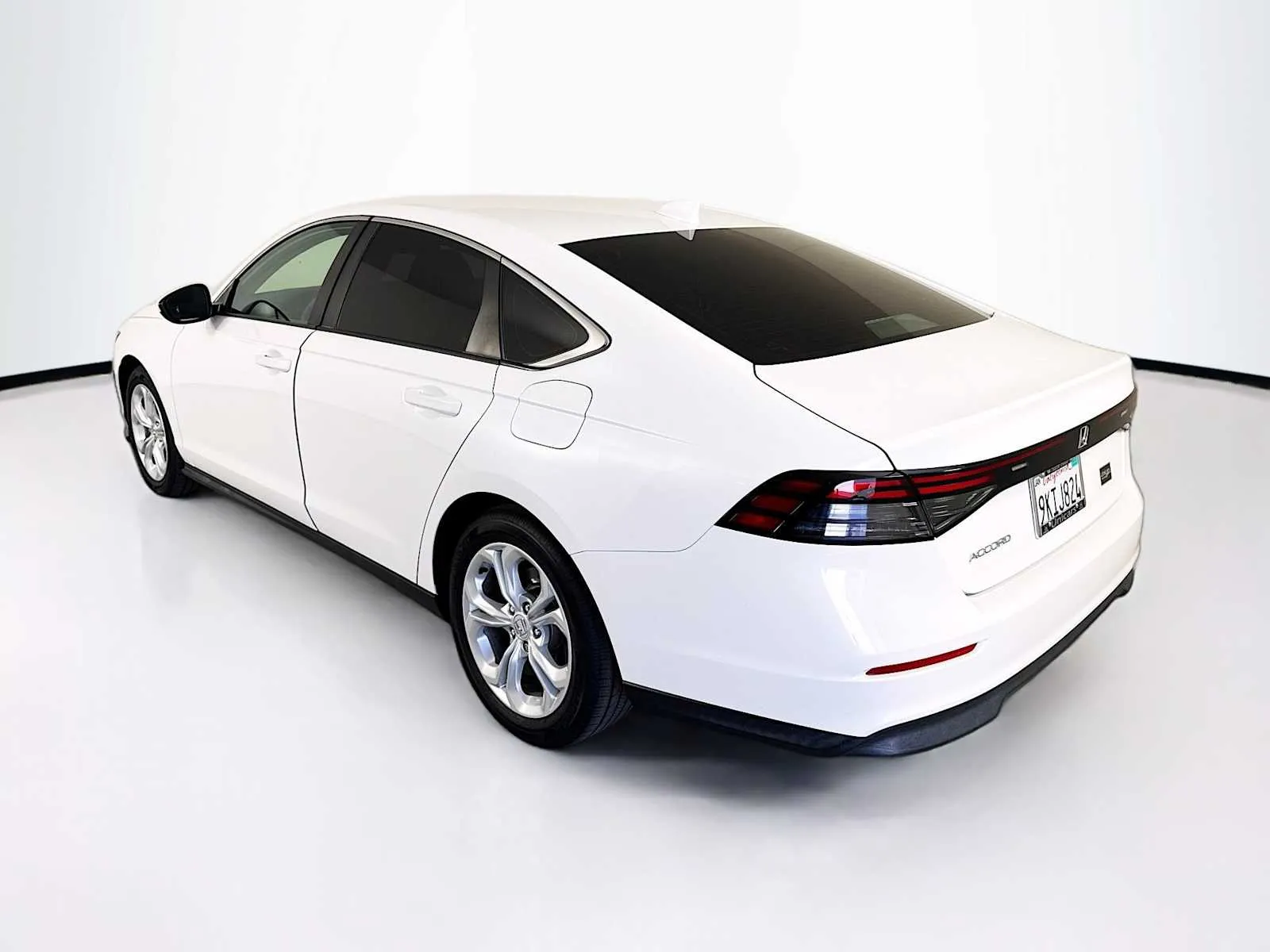 Honda Accord photo 5
