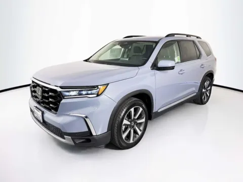Another view of 2025 Honda Pilot Touring for sale in Indio, CA at Unicars Honda