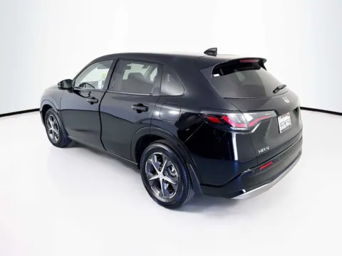 More photos of 2023 Honda HR-V EX-L at Unicars Honda, CA