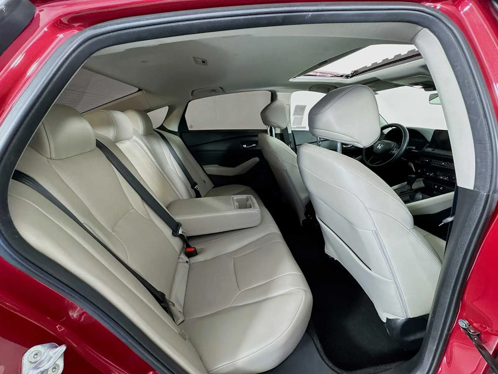 Honda Accord photo 31
