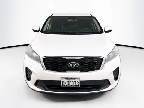Photos of 2019 Kia Sorento L for sale in Indio, CA at Unicars Honda