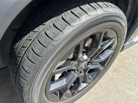 More photos of 2025 Honda Pilot Touring+ at Unicars Honda, CA