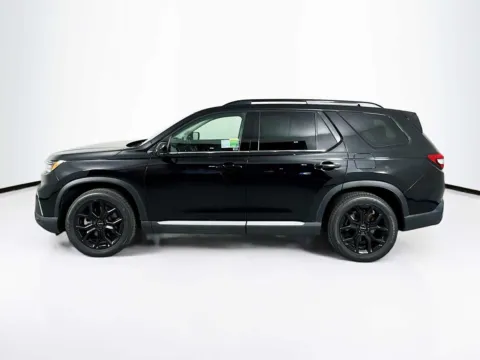 More photos of 2025 Honda Pilot Touring+ at Unicars Honda, CA