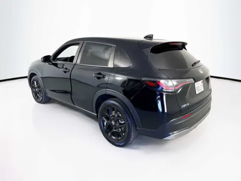 More photos of 2023 Honda HR-V Sport at Unicars Honda, CA