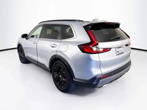More photos of 2023 Honda CR-V Hybrid Sport Touring at Unicars Honda, CA
