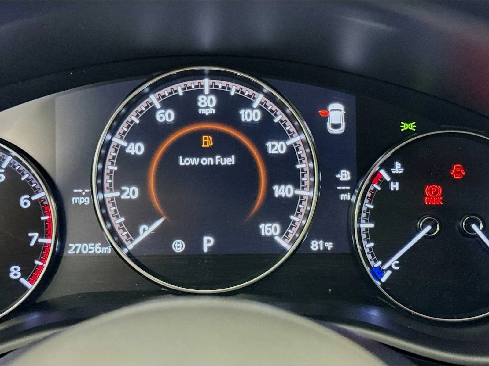 Mazda CX-30 photo 12