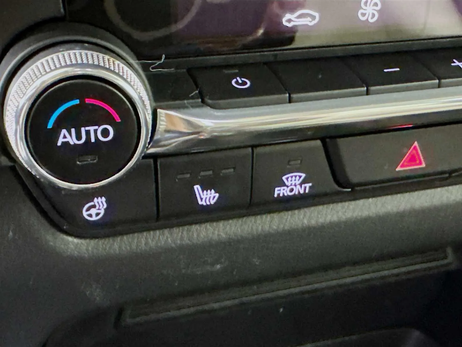 Mazda CX-30 photo 17