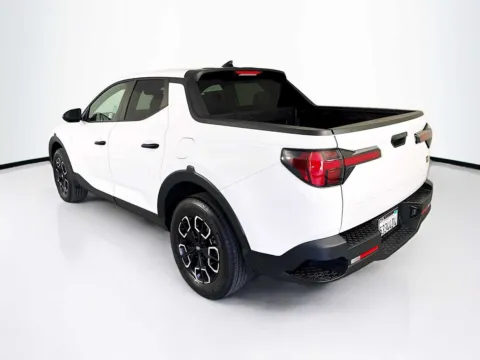 More photos of 2024 Hyundai Santa Cruz SEL at Unicars Honda, CA