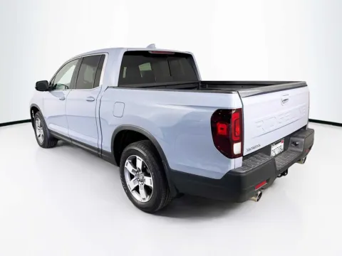 More photos of 2024 Honda Ridgeline RTL at Unicars Honda, CA