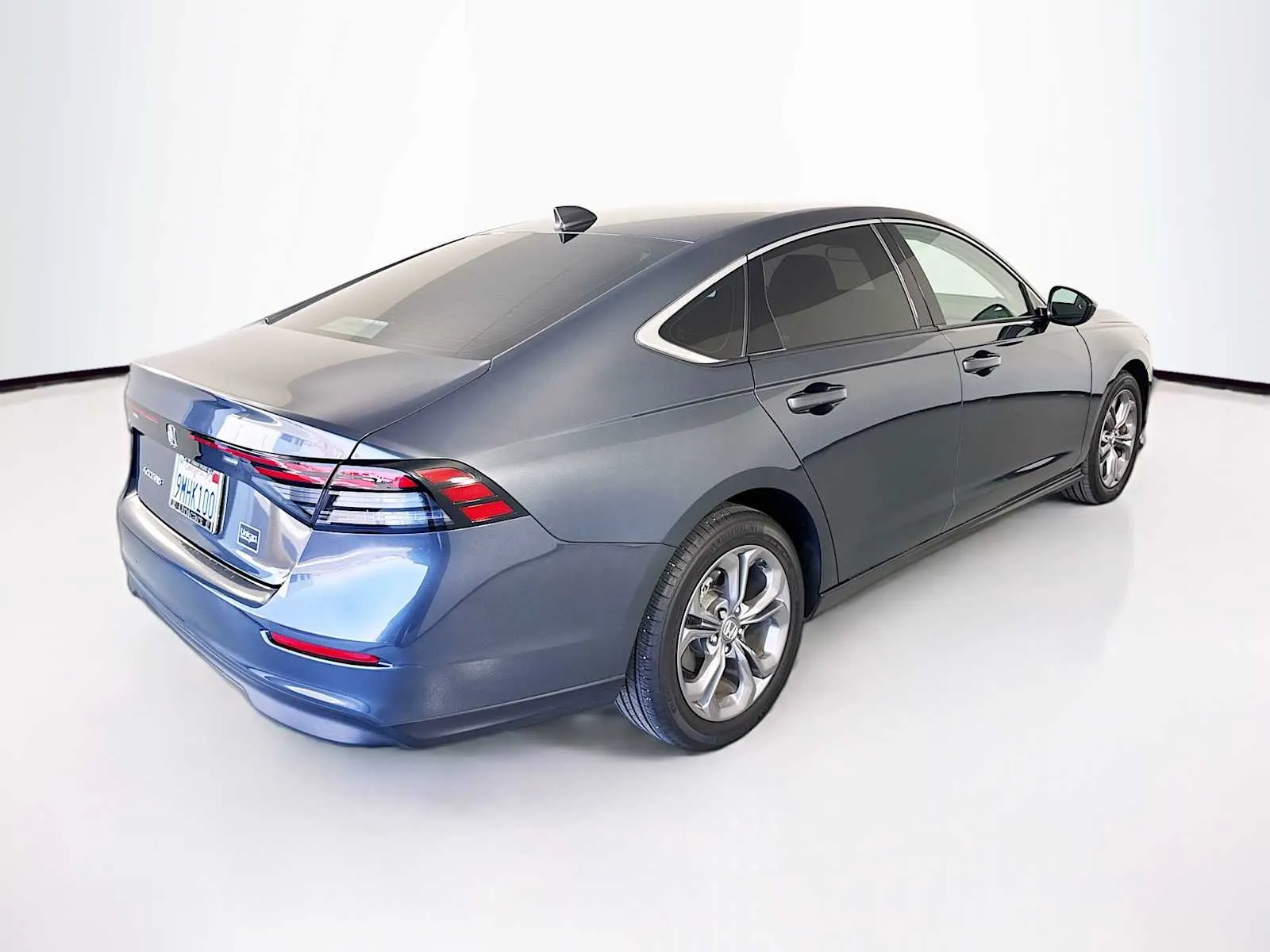 Honda Accord photo 7