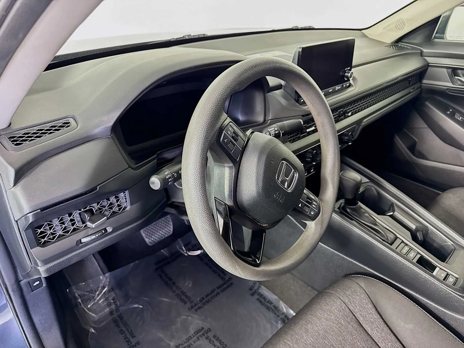 Honda Accord photo 9
