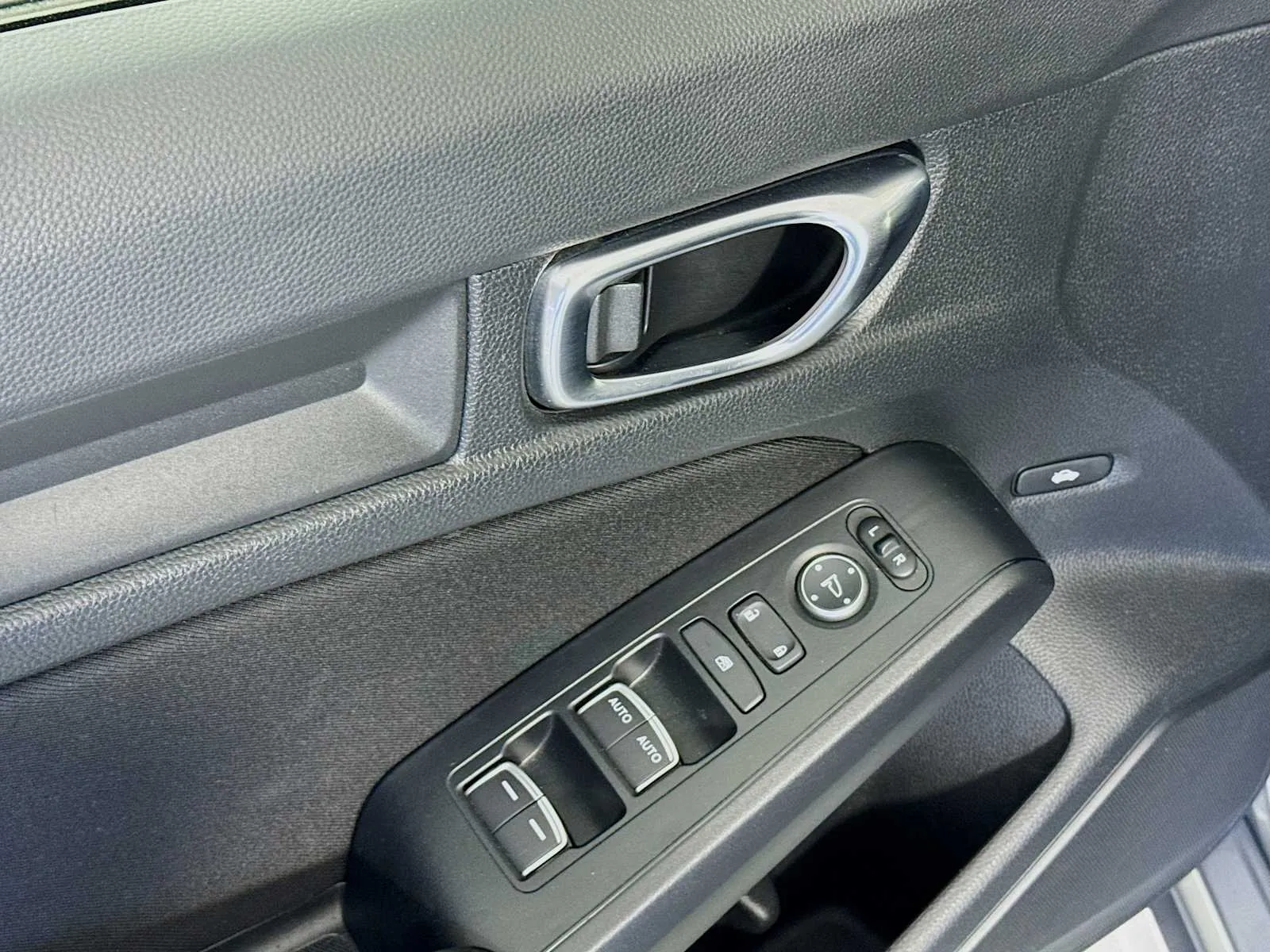 Honda Civic photo 18